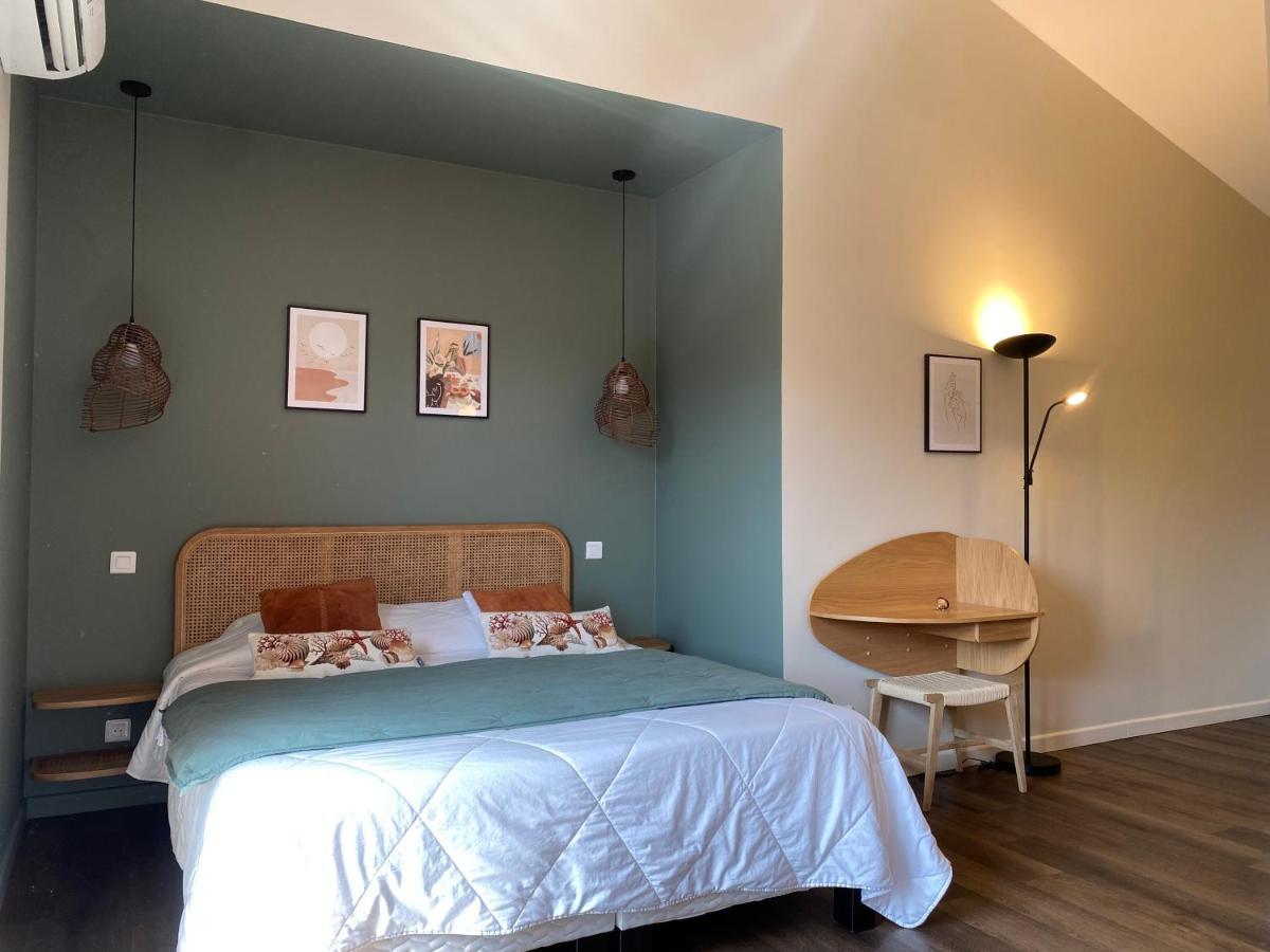 Hotel Du Pont De L'Oso Леччи Екстериор снимка
