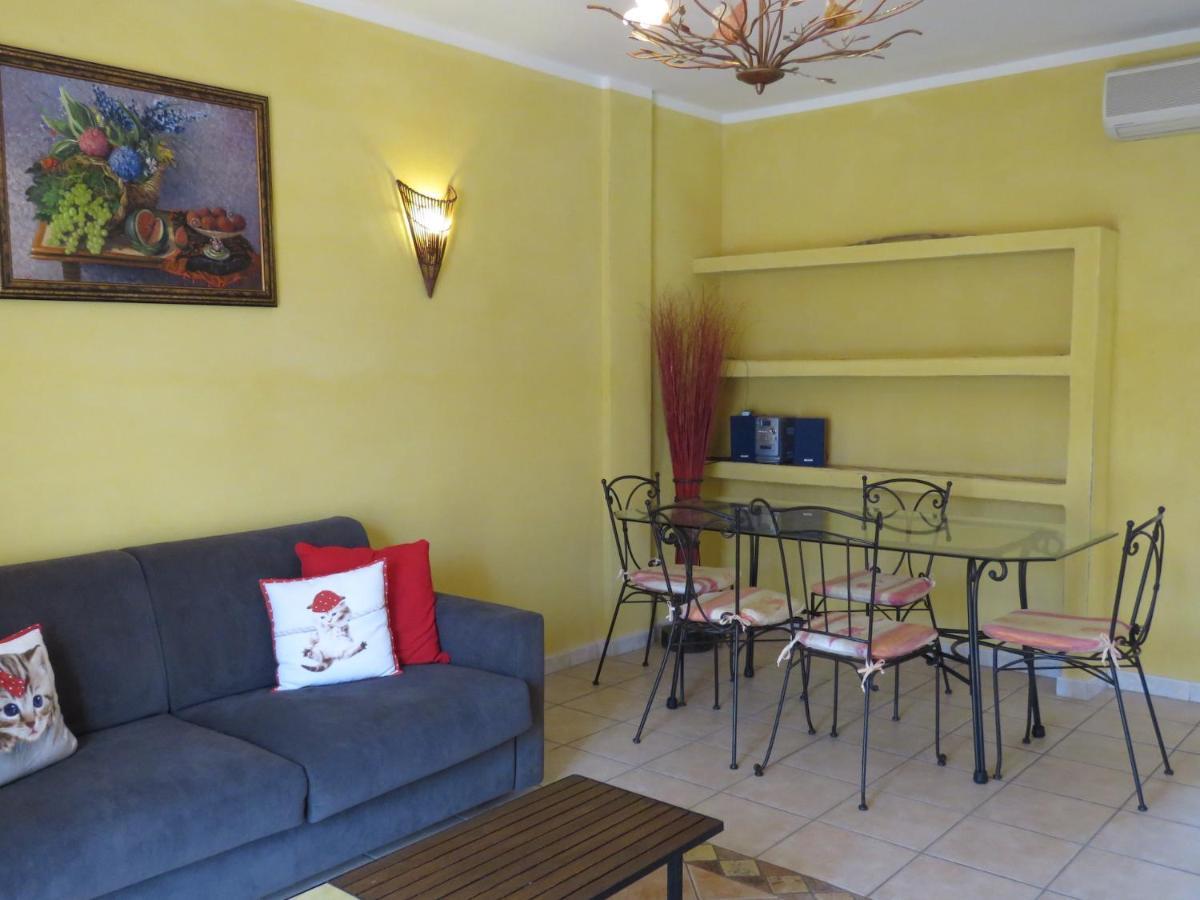 Hotel Du Pont De L'Oso Леччи Екстериор снимка